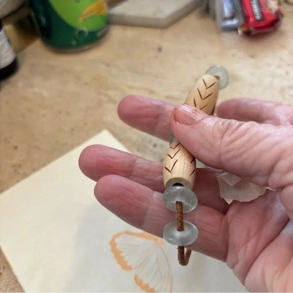 HANDMADE BRACELET LEATHER CORD WOOD DOWS 6 ROUND STONES - Picture 6 of 8